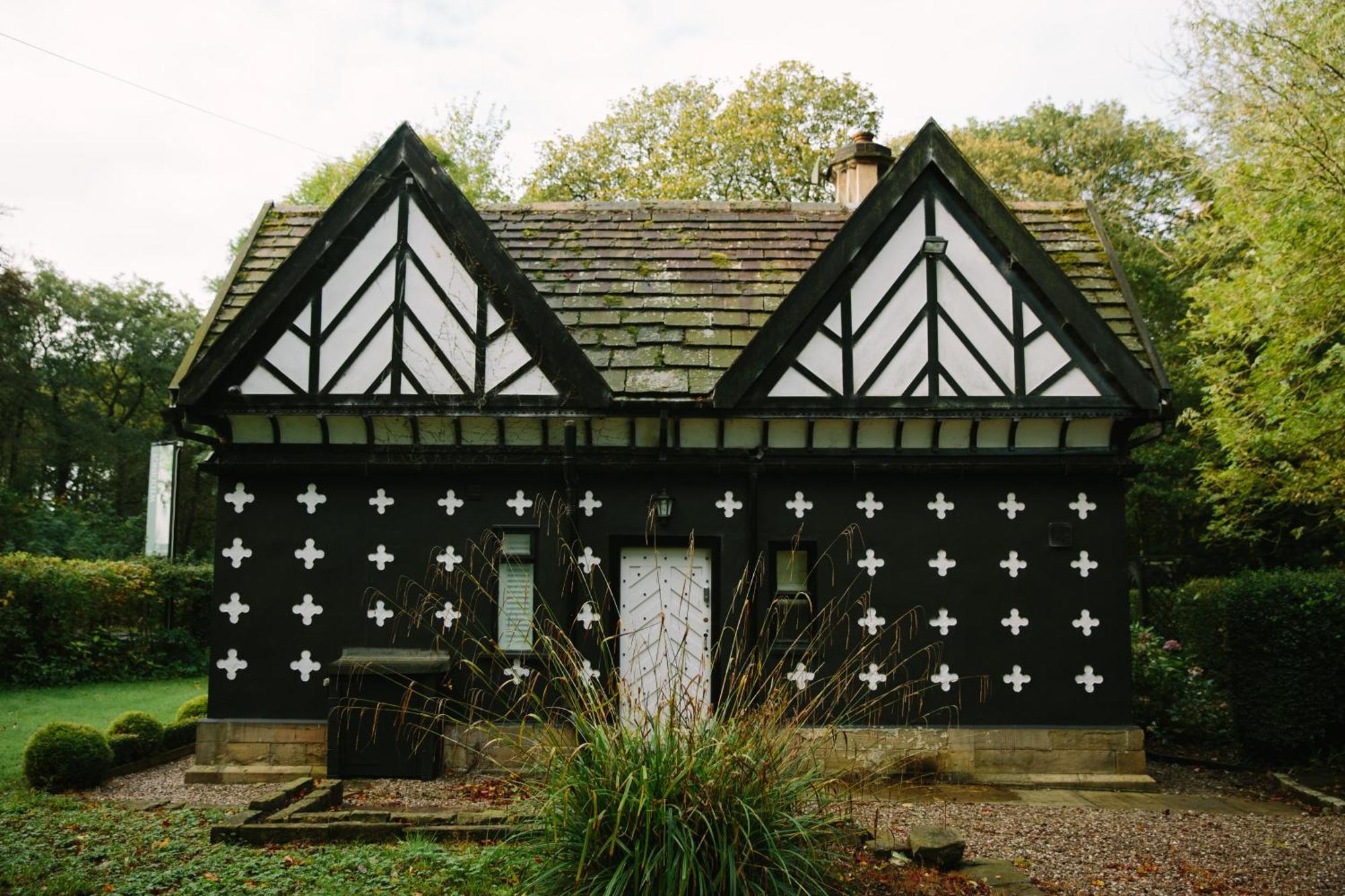 The Gatehouse At Samlesbury Hall 外观 照片